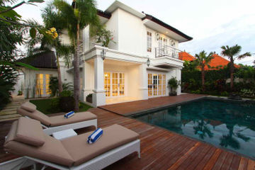 Villa Kencana